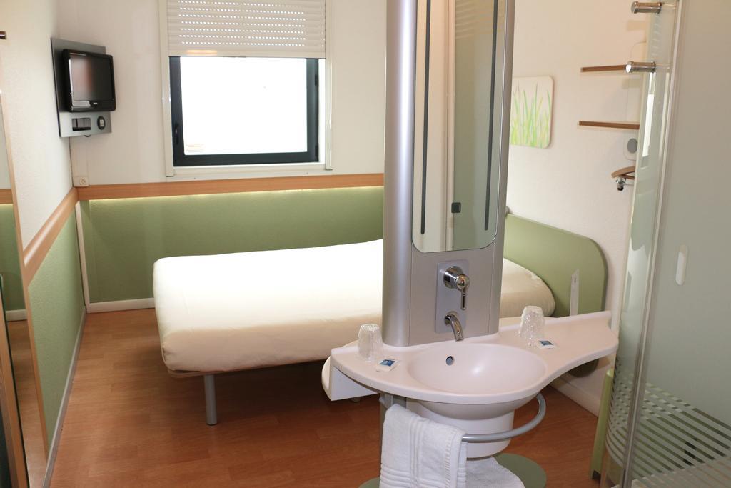 Ibis Budget Castelnaudary - A61 Bilik gambar